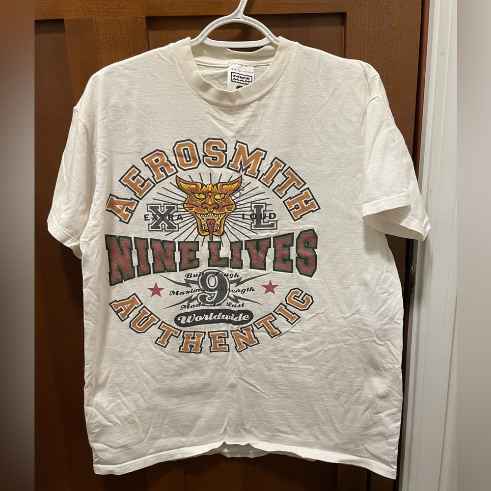 Vintage Aerosmith Nine Lives concert 1997-98 T-Shirt